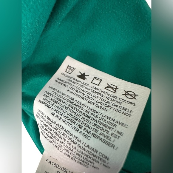 Nike Dri-FIT Women’s Green Geometric Half-Zip Long Sleeve Running Top Size Small - Picture 7 of 9